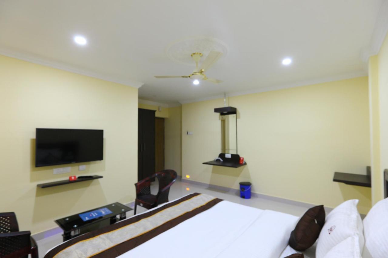 Hotel Sal Inn - Near Airport 钦奈 外观 照片